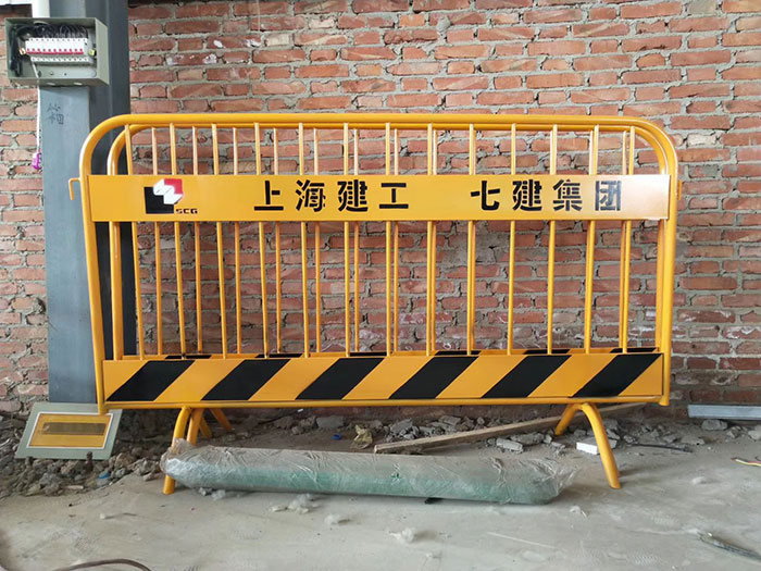 移动铁马移动护栏